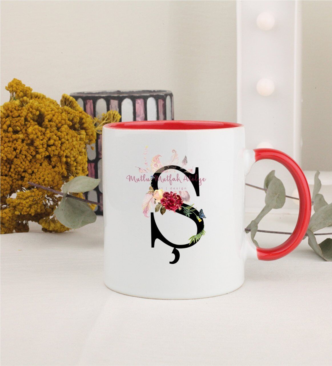 Ş Harfi Çiçek Desenli Kırmızı Kupa Bardak