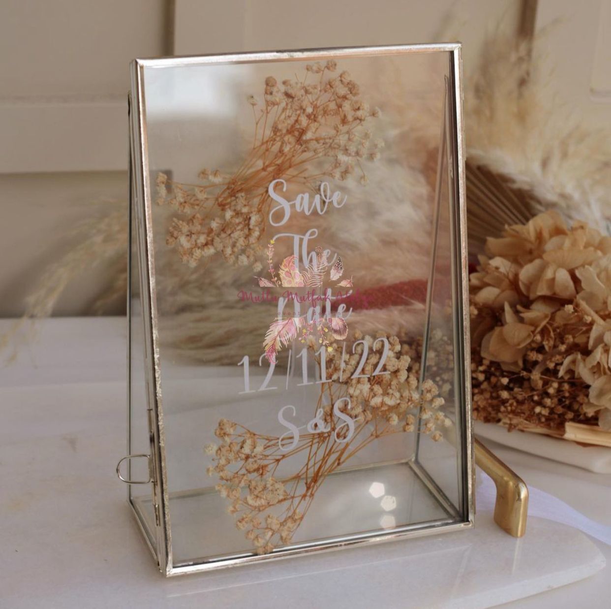 Çerçeveli Çiçekli Cam Masaüstü İsimlik