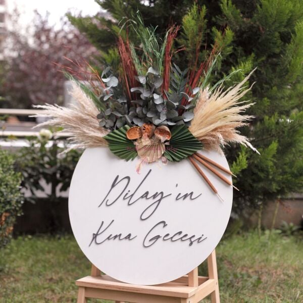 Çiçekli Ahşap Karşılama Panosu