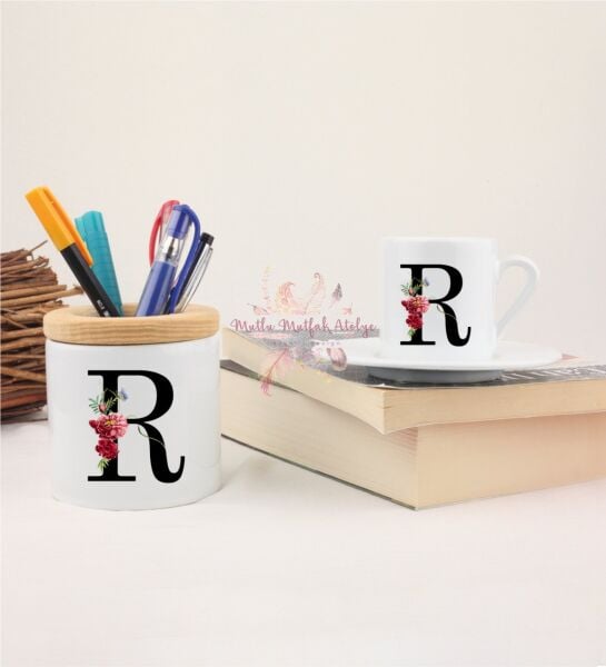 R Harfi Çiçek Desenli Kalemlik ve Türk Kahvesi Fincanı
