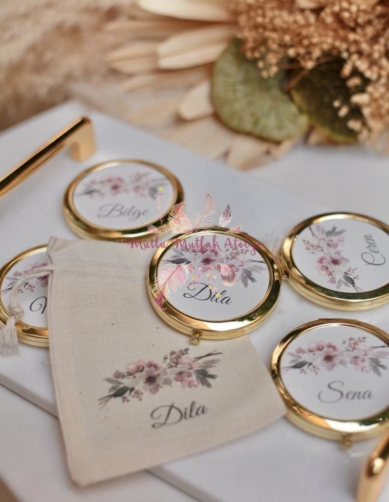 Tekli İsimli Hediyelik Kese Ve Gold Ayna Seti