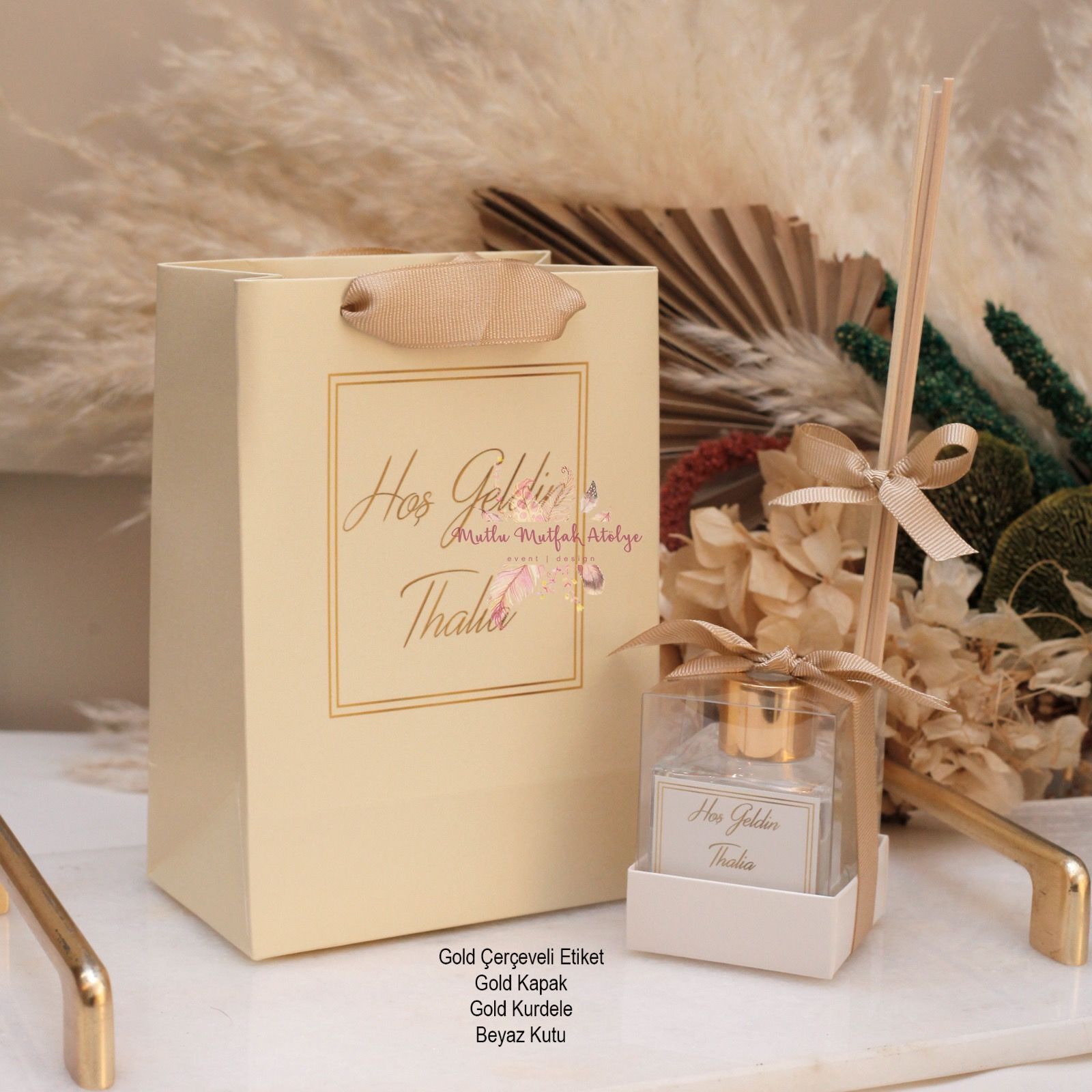 Hediyelik Oda Kokusu ve Baskılı Karton Çanta Seti