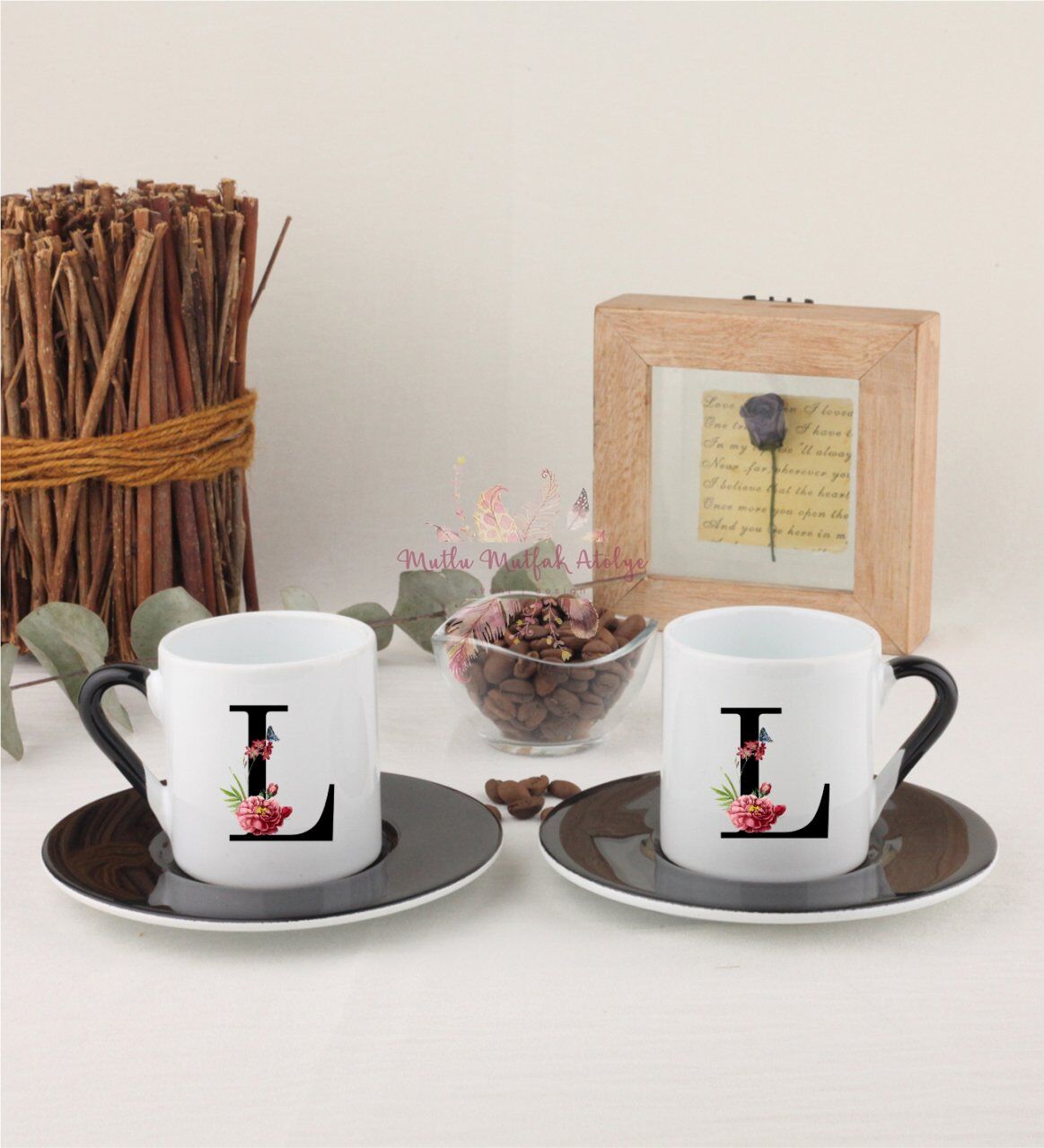 L Harfi Çiçek Desenli İkili Siyahlı Türk Kahvesi Fincanı