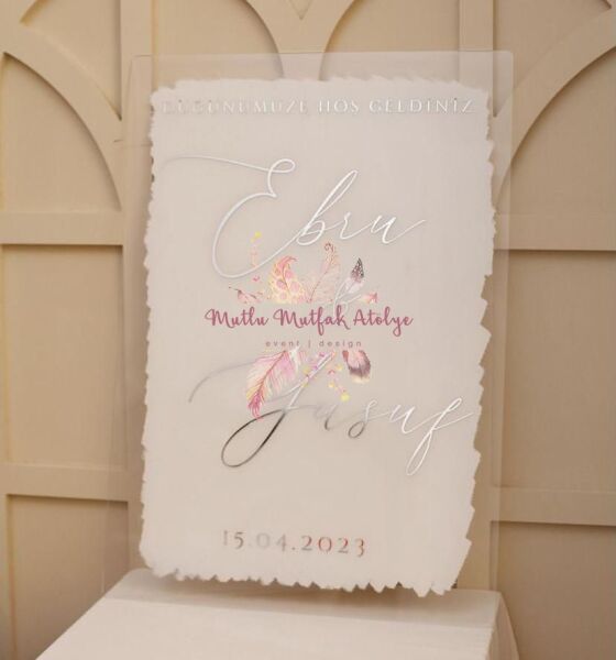 Şeffaf Karşılama Panosu (Dikey)