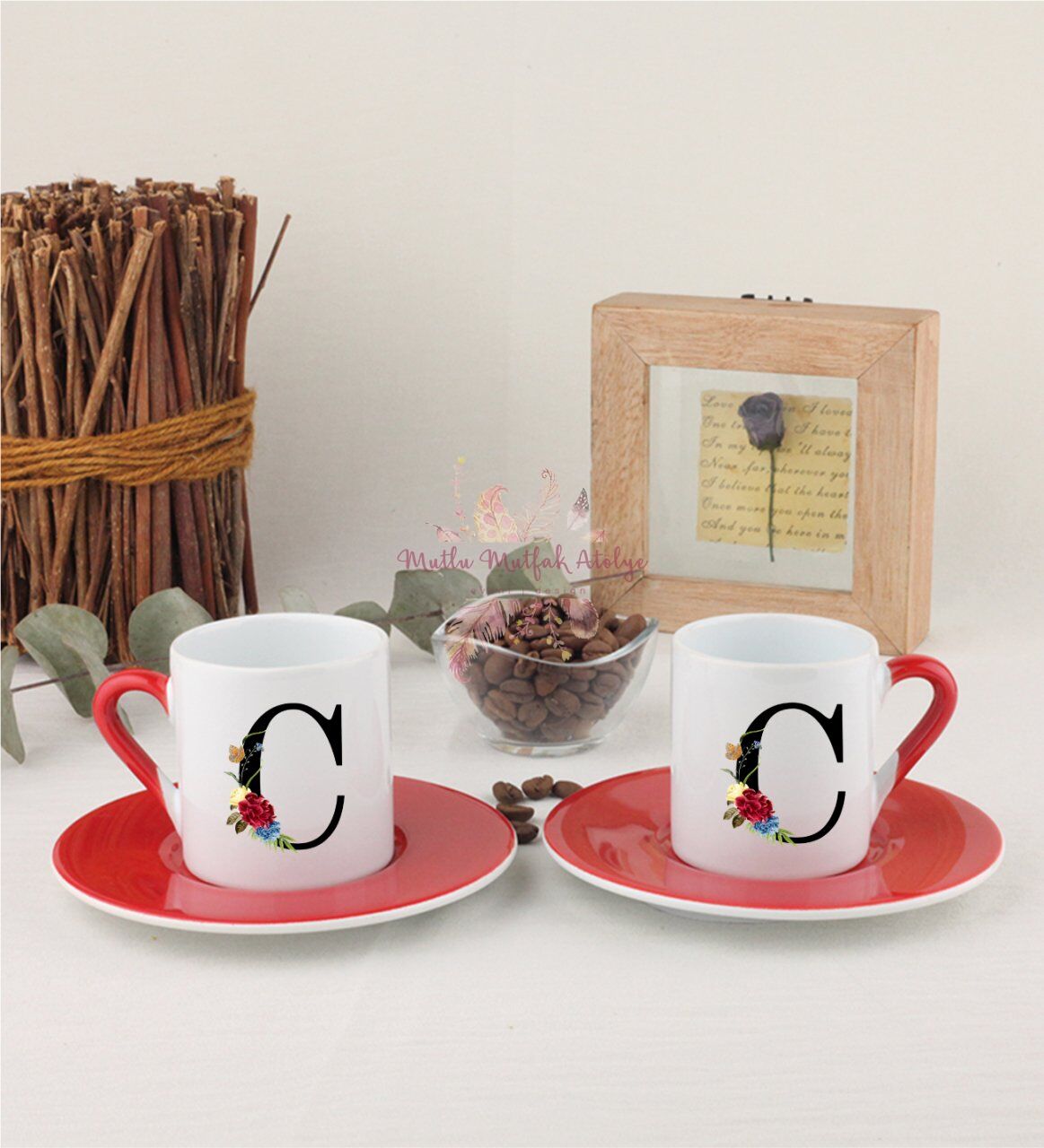 C Harfi Çiçek Desenliİkili Kırmızılı Türk Kahvesi Fincanı
