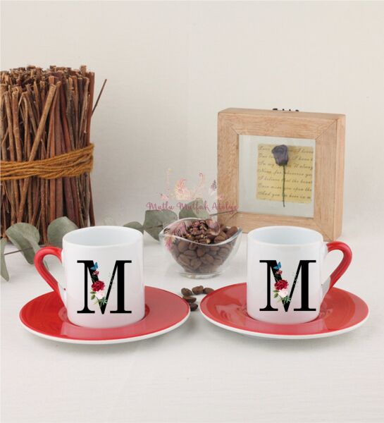 M Harfi Çiçek Desenli İkili Kırmızılı Türk Kahvesi Fincanı