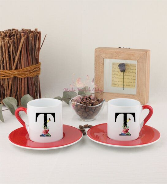 T Harfi Çiçek Desenli İkili Kırmızılı Türk Kahvesi Fincanı