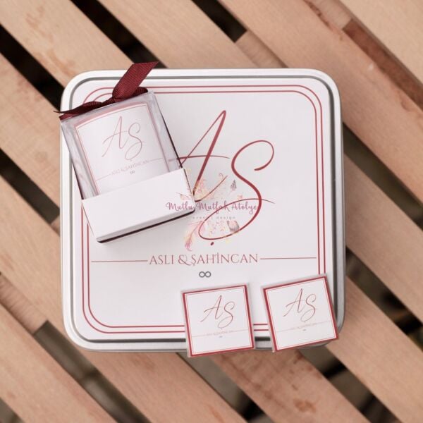 100'lü Metal Kutulu Çikolata