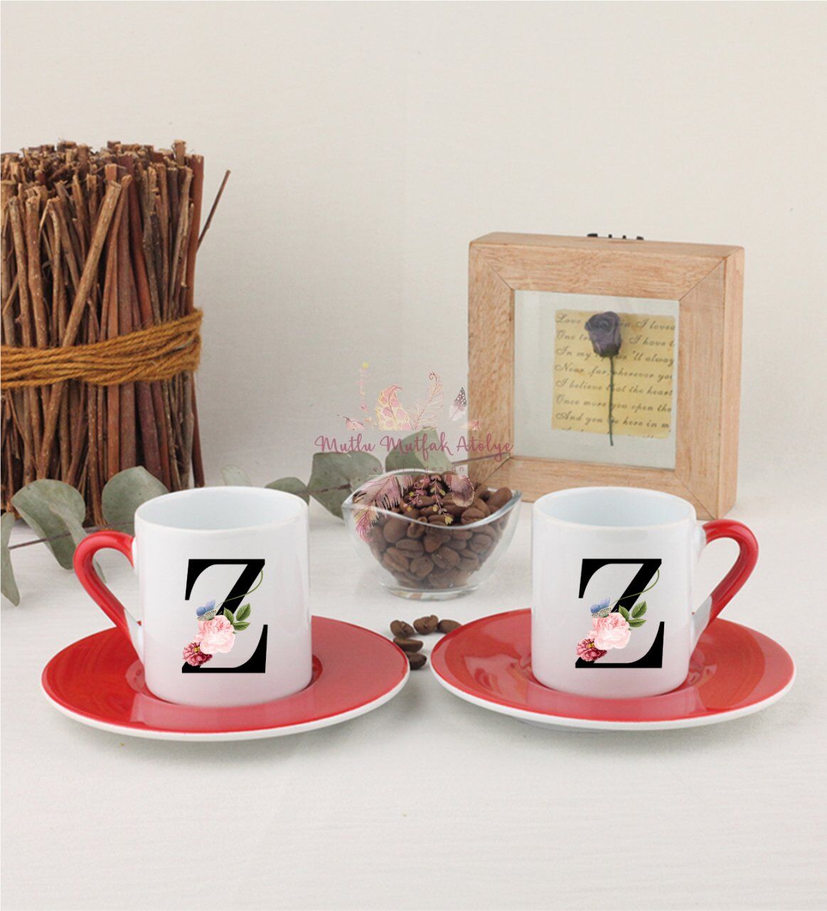 Z Harfi Çiçek Desenli İkili Kırmızılı Türk Kahvesi Fincanı