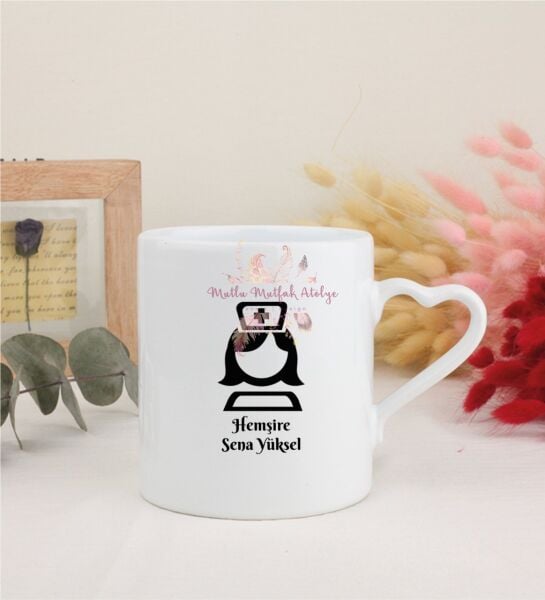 Kişiye Özel Hemşire Beyaz Kalpli Kupa Bardak