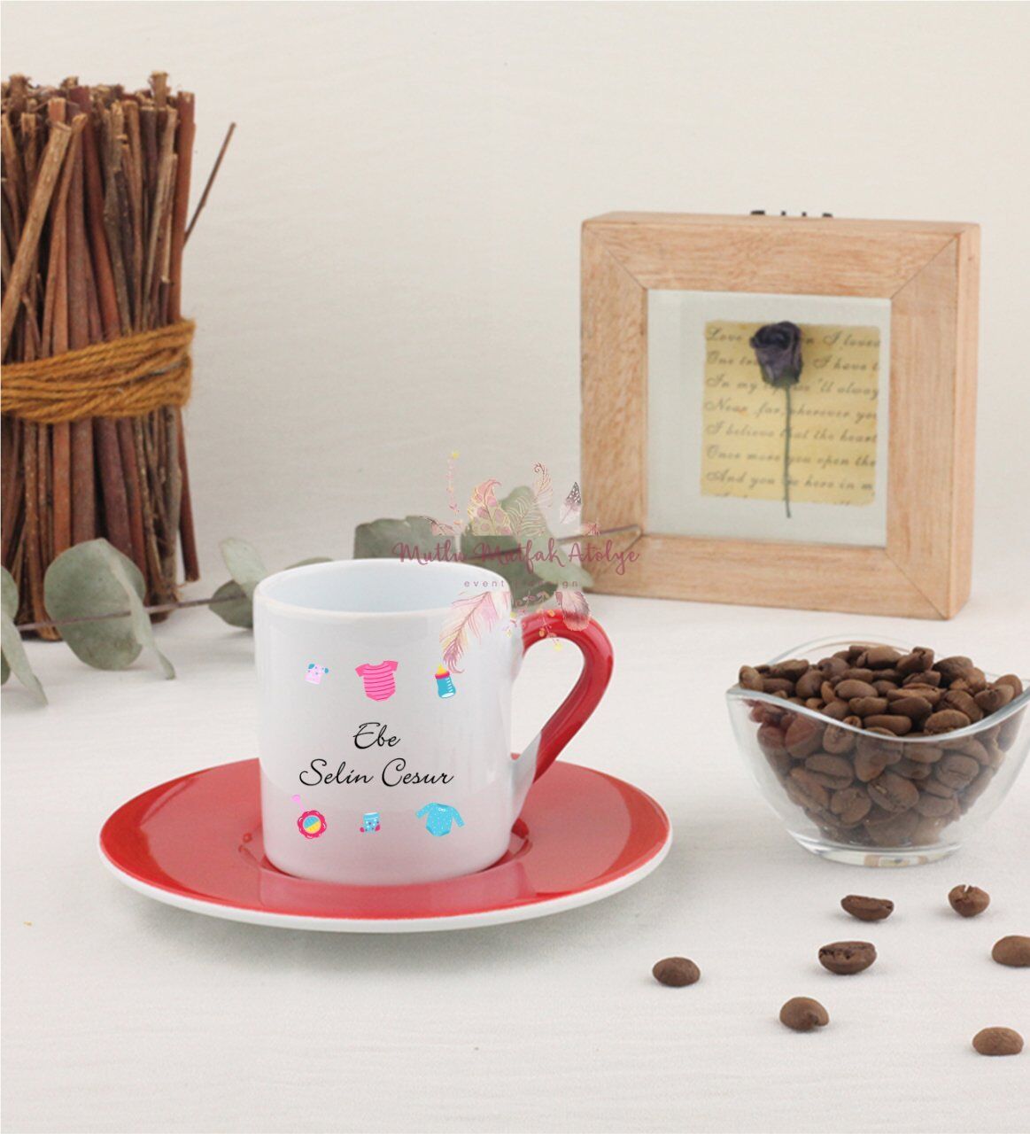 Kişiye Özel Ebe Kırmızı Türk Kahvesi Fincanı