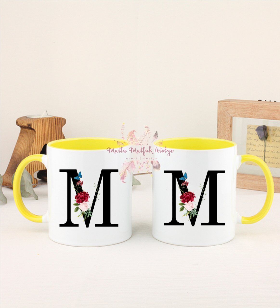 M Harfi Çiçek Desenli İkili Sarı Kupa Bardak