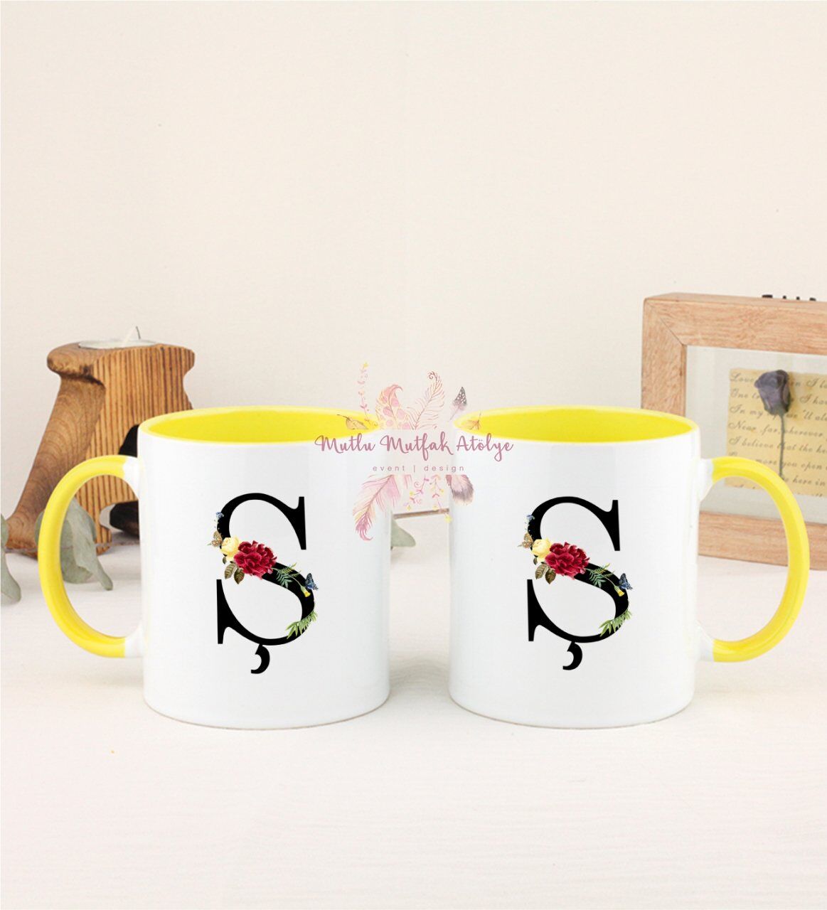 Ş Harfi Çiçek Desenli İkili Sarı Kupa Bardak