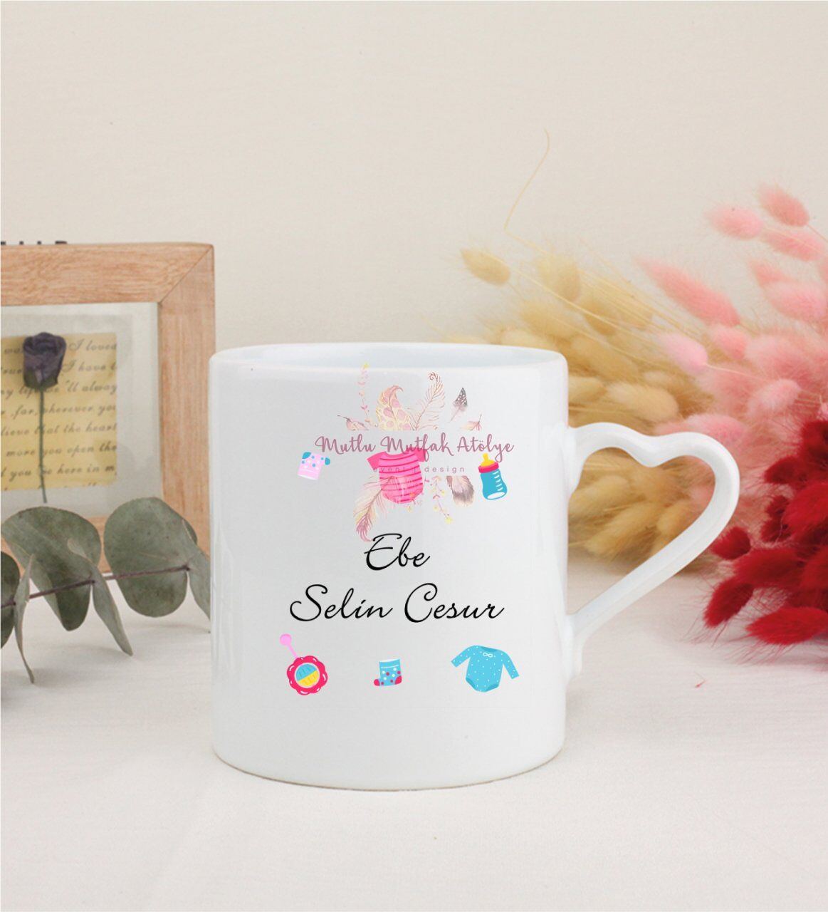 Kişiye Özel Ebe Beyaz Kalpli Kupa Bardak