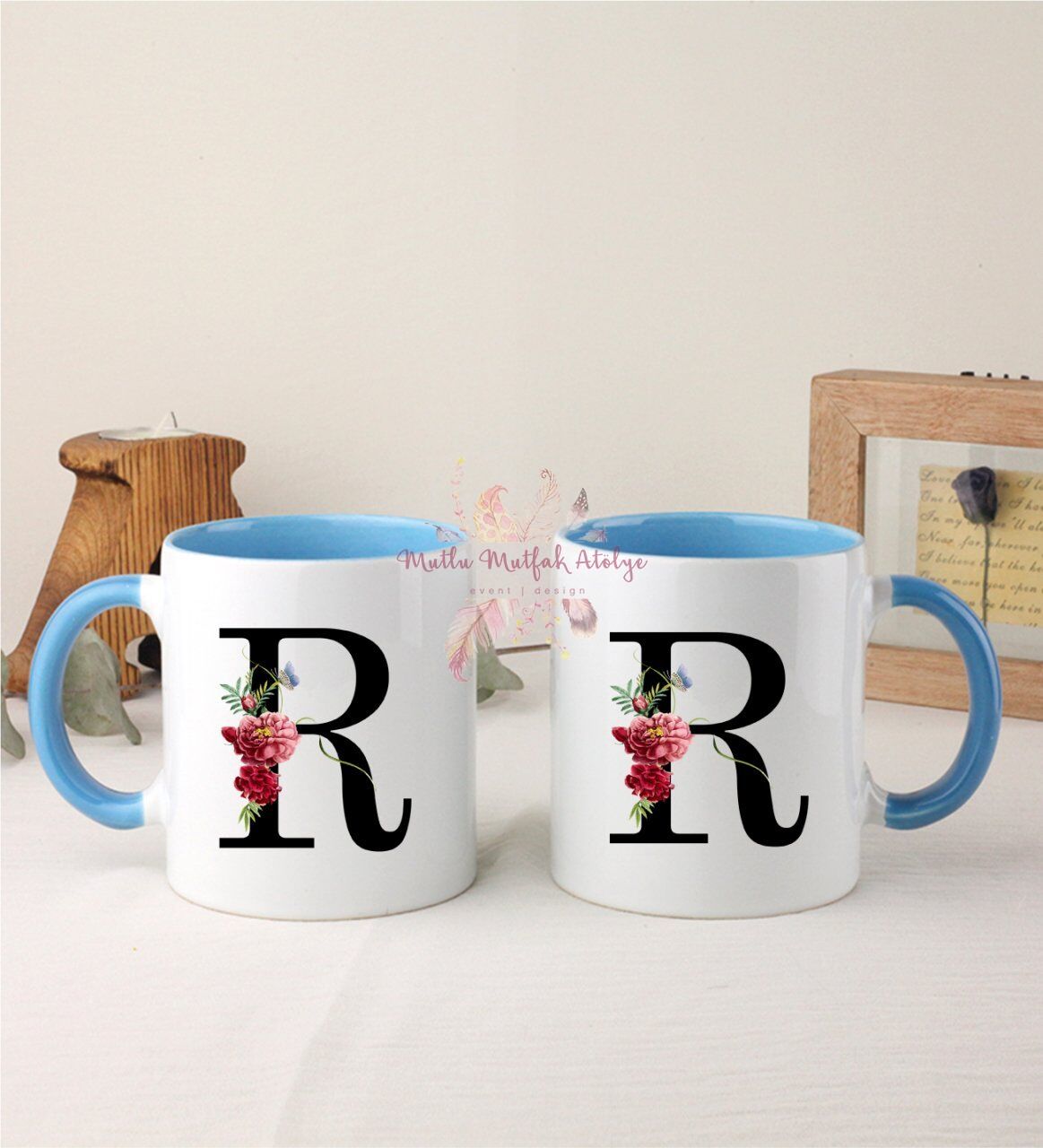 R Harfi Çiçek Desenli İkili Mavi Kupa Bardak