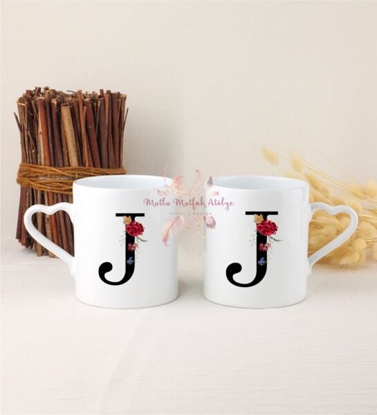 J Harfi Çiçek Desenli İkili Beyaz Kalpli Kupa Bardak