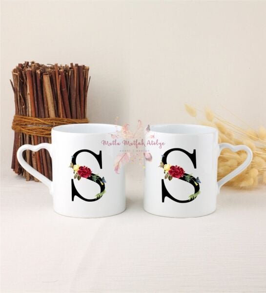 S Harfi Çiçek Desenli İkili Beyaz Kalpli Kupa Bardak