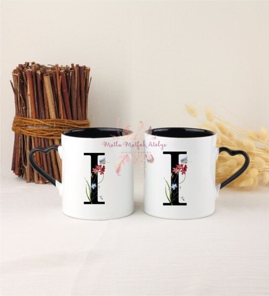 I Harfi Çiçek Desenli İkili Siyah Kalpli Kupa Bardak