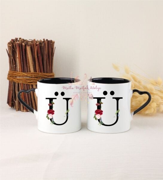 Ü Harfi Çiçek Desenli İkili Siyah Kalpli Kupa Bardak