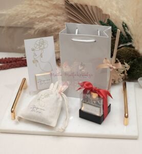 Hediyelik Oda Kokusu Kına Gecesi Kuruyemiş Çikolatalı Kart Ve Karton Çanta Seti
