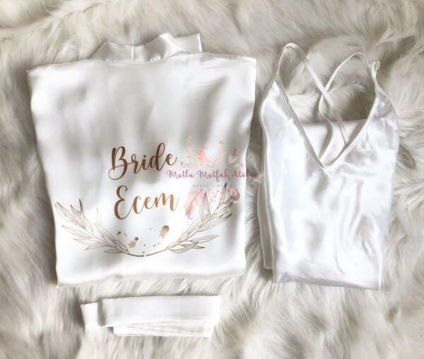 İsimli Baskılı Sabahlık Gold Çiçek Motifli