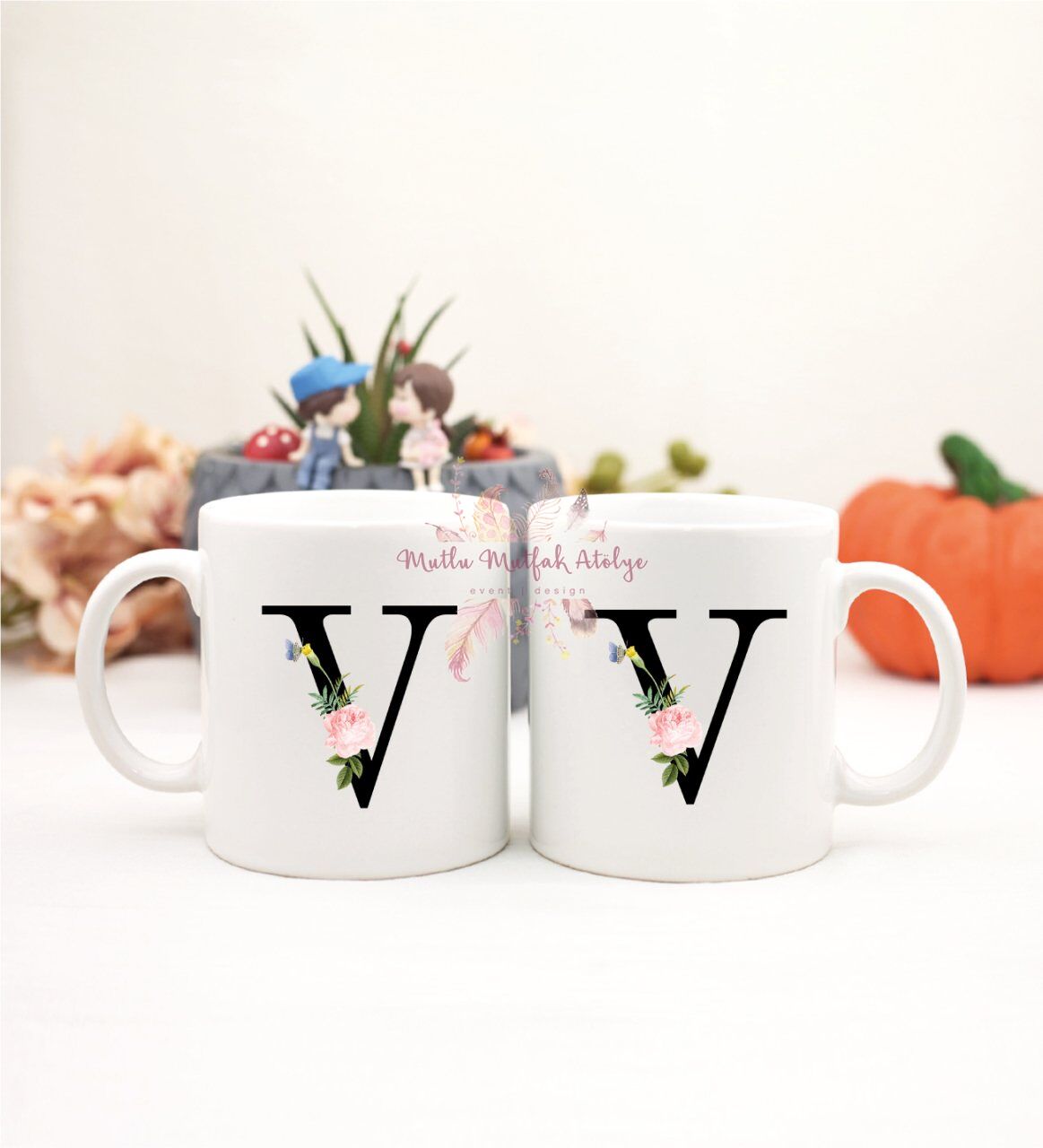 V Harfi Çiçek Desenli İkili Kupa Bardak