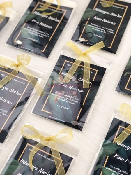 Hediyelik Şans Bilekliği Çiçekli Çerçeveli